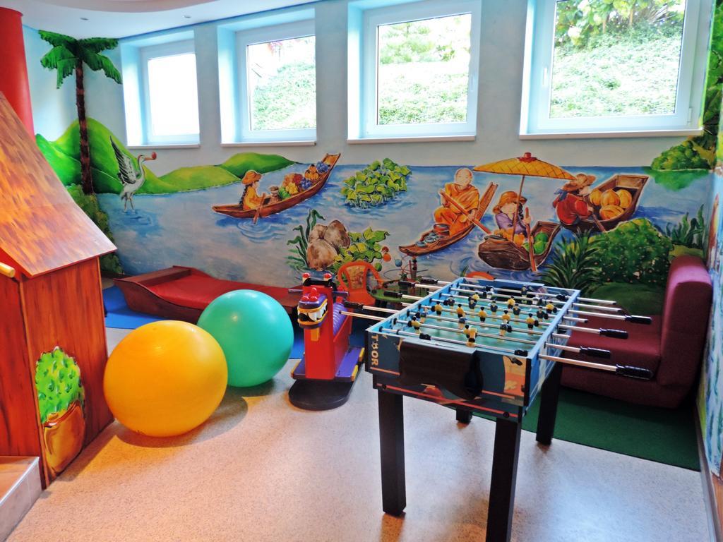 Golf-Tennis-Wellnesshotel Mori Sankt Kanzian am Klopeiner See Bagian luar foto