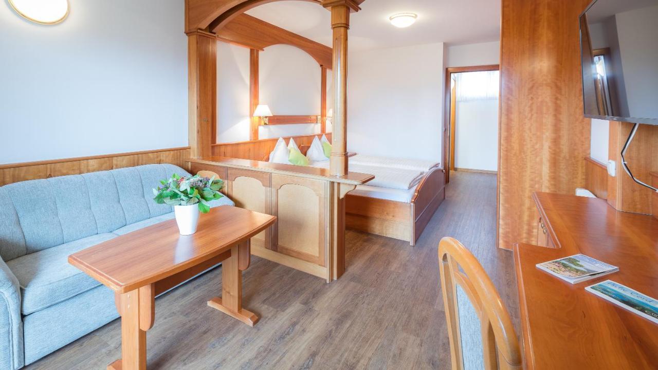 Golf-Tennis-Wellnesshotel Mori Sankt Kanzian am Klopeiner See Bagian luar foto