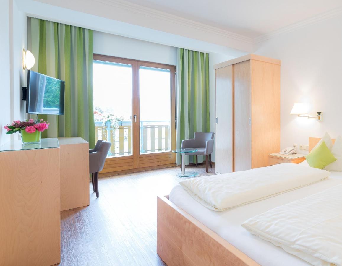 Golf-Tennis-Wellnesshotel Mori Sankt Kanzian am Klopeiner See Bagian luar foto